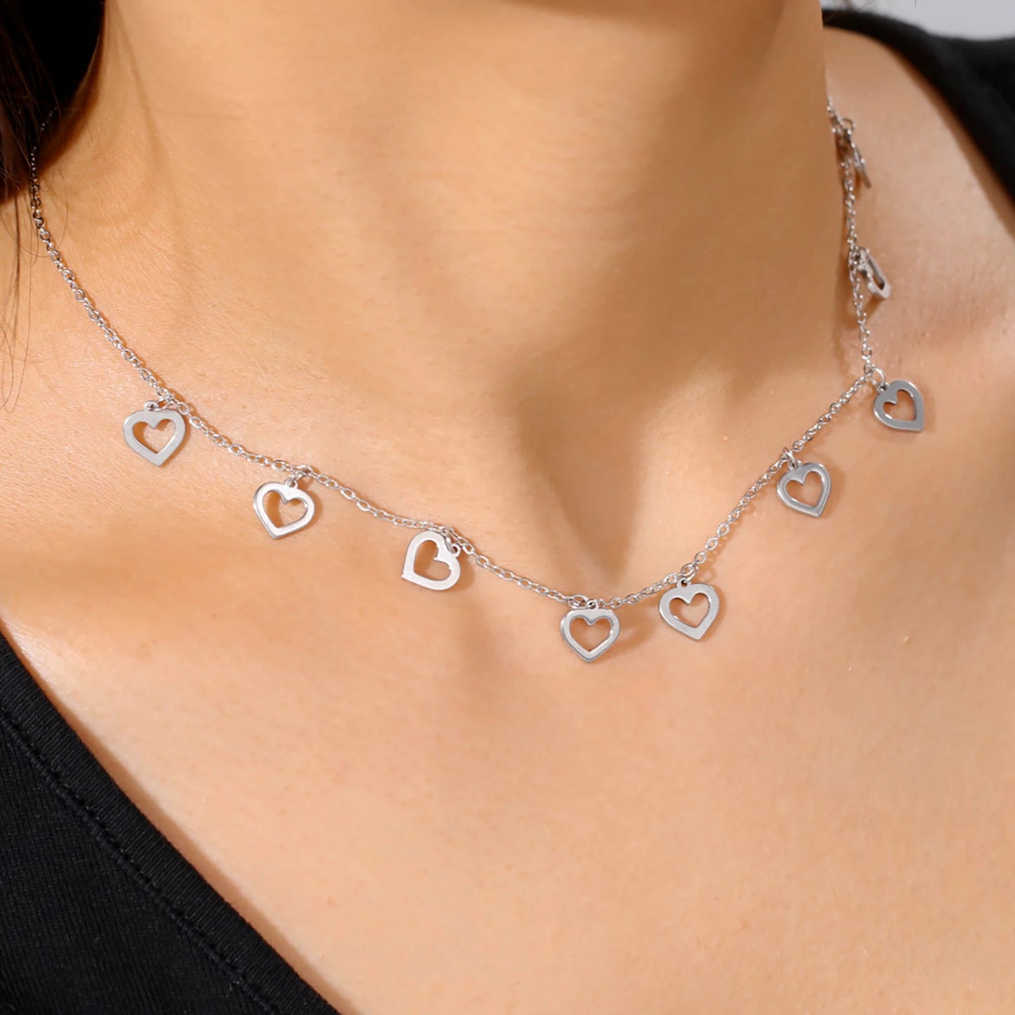 Collar de acero inoxidable, colgantes de corazones
