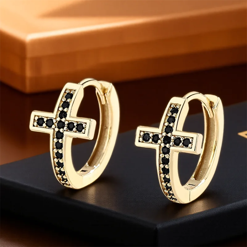 Pendientes modelo aro con cruz de circonitas negras