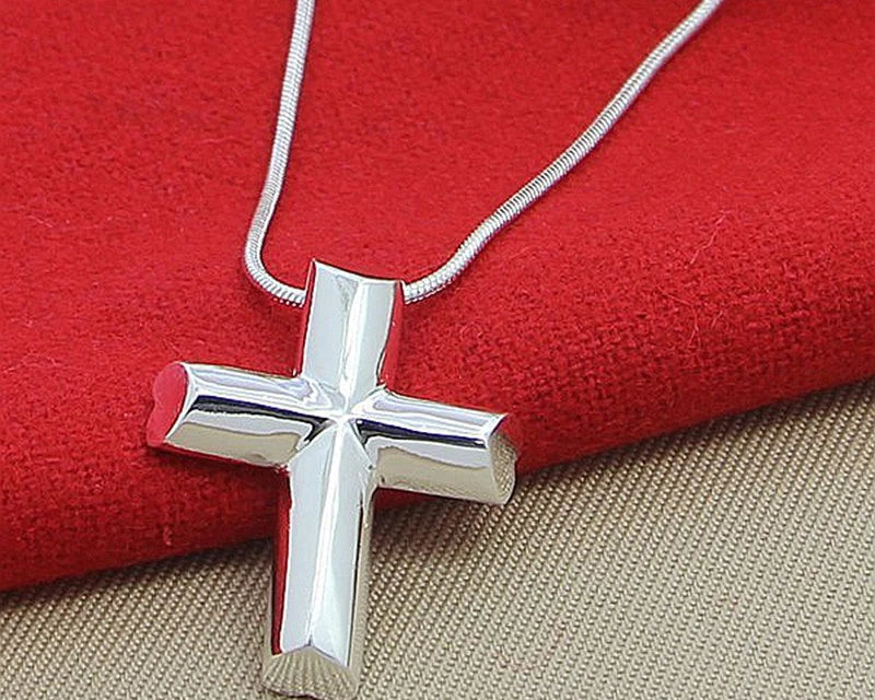 Collar cruzado colgante Cruz