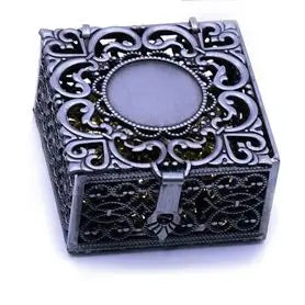 Cajas de metal para  guardar rosarios (porta rosarios)