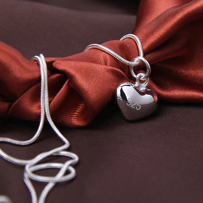 Collar pulido en plata, colgante Corazón