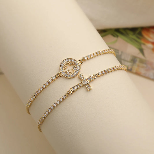 Pulsera de circonitas, centro cruz