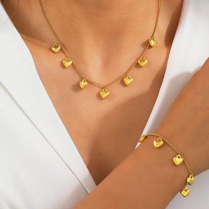 Conjunto de Collar y Pulsera con Corazones