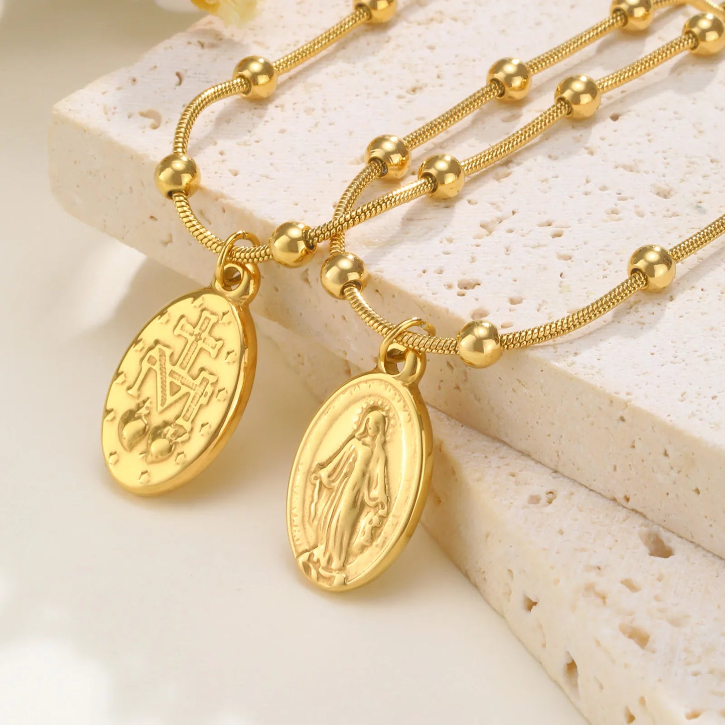 Collar cadena de cuentas acero inoxidable, Medalla Virgen Milagrosa