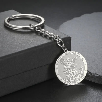 Llavero de San Miguel Arcángel – Protección y Estilo