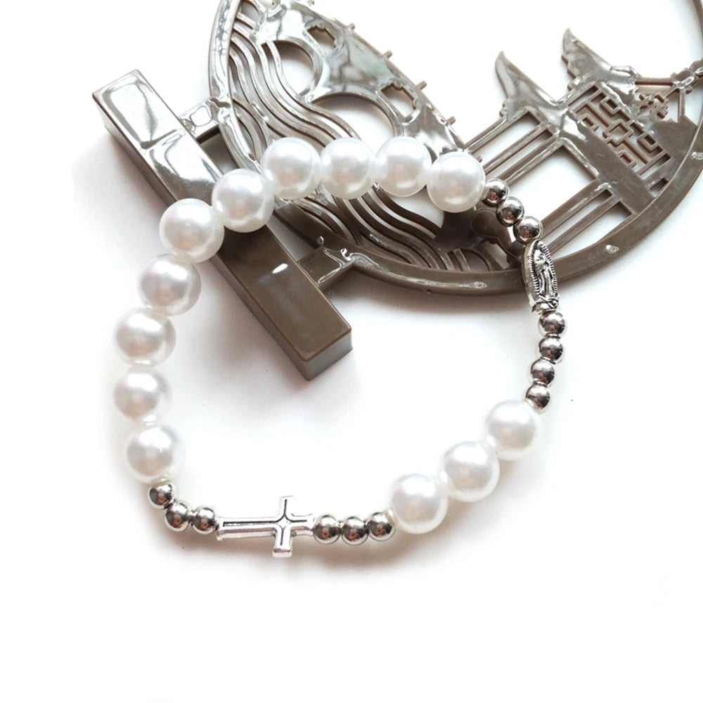 Pulsera perlas acrílicas con detalle en metal