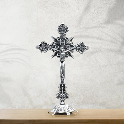 Crucifijo de metal envejecido