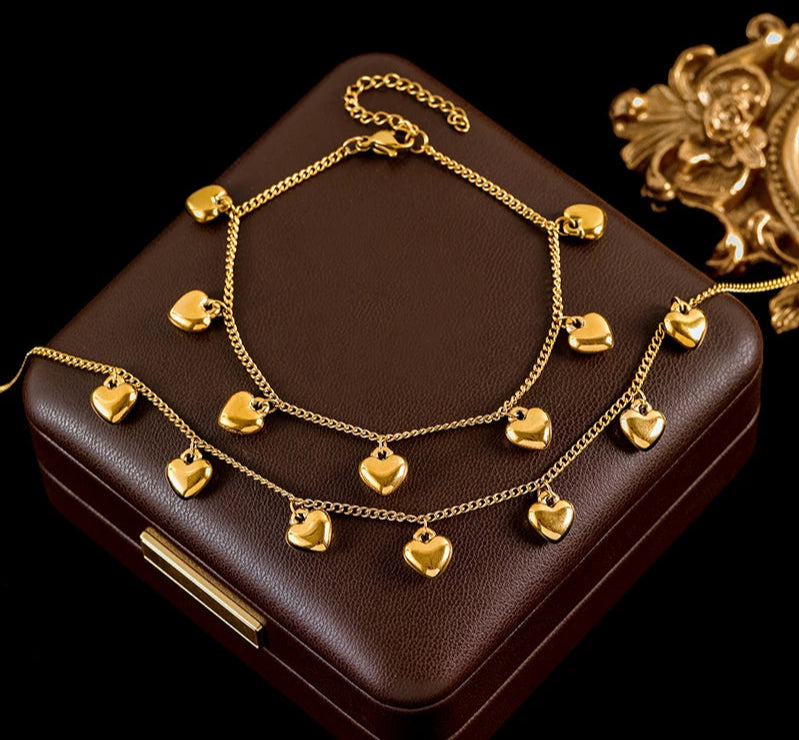 Conjunto de Collar y Pulsera con Corazones