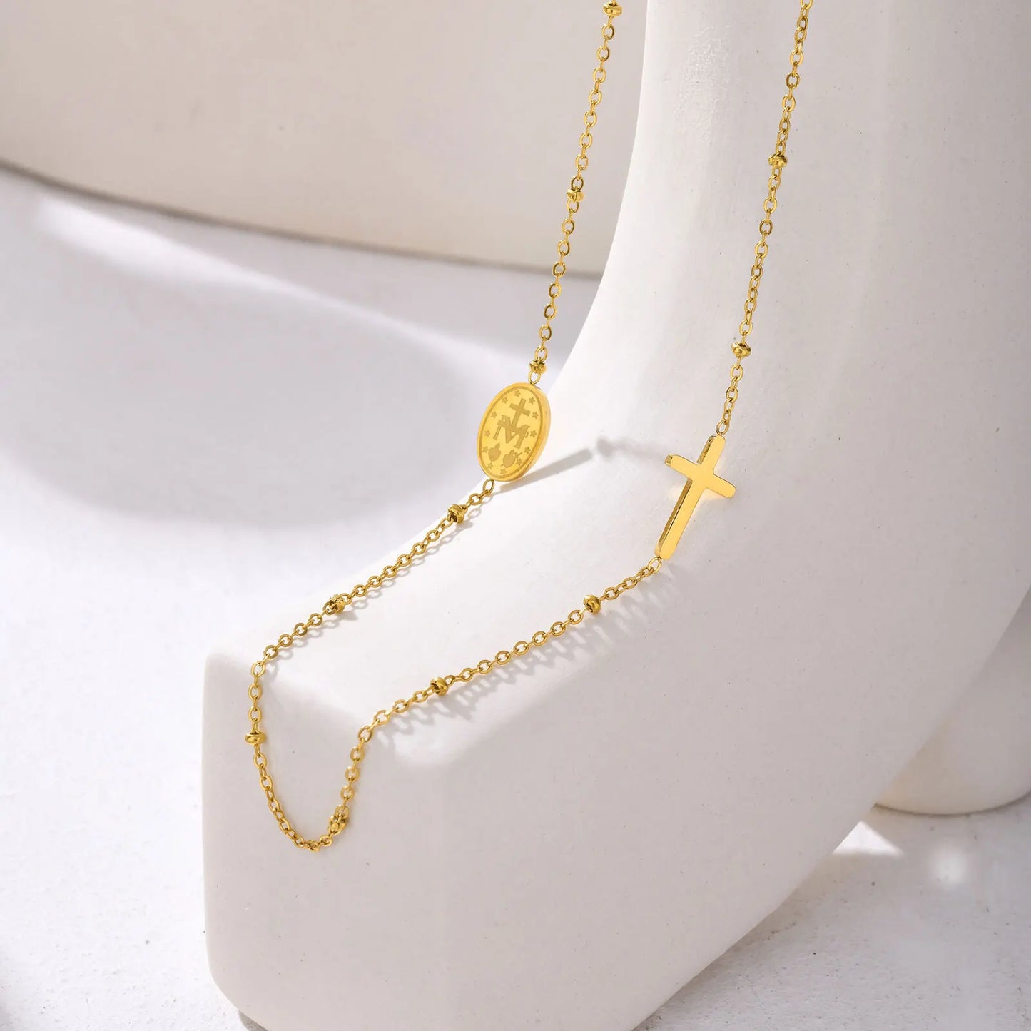 Collar de Acero Inoxidable con Cruz y Medalla de la Virgen Milagrosa