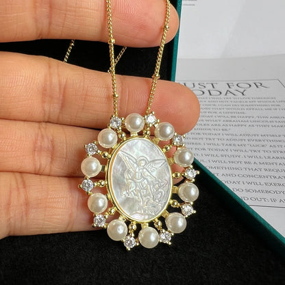 Collar: Acero, Nácar y Circonitas