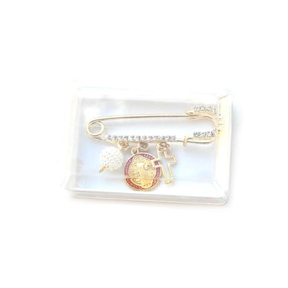 Broche de la Medalla de San Benito y detalle Cruz